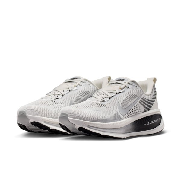 ナイキ ボメロプラス HV8150-801 ランニングシューズ ｵﾚﾝｼﾞﾊﾟﾙｽ/ﾌﾞﾗｯｸ